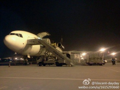 iPad 3 loaded into planes headed for the US