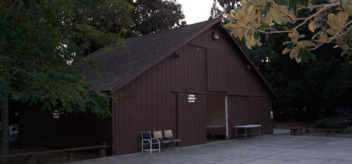 apple barn