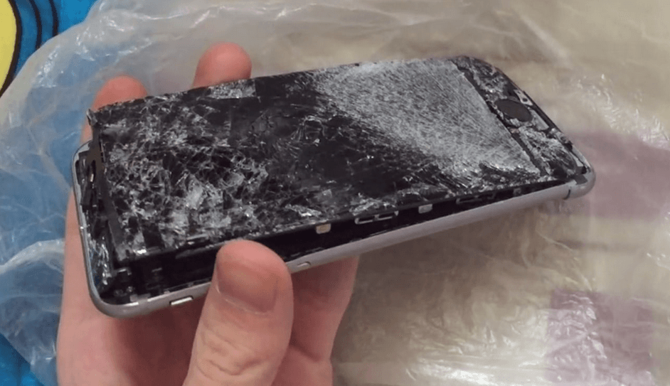 iPhone 6 distrus cadere 12 etaje