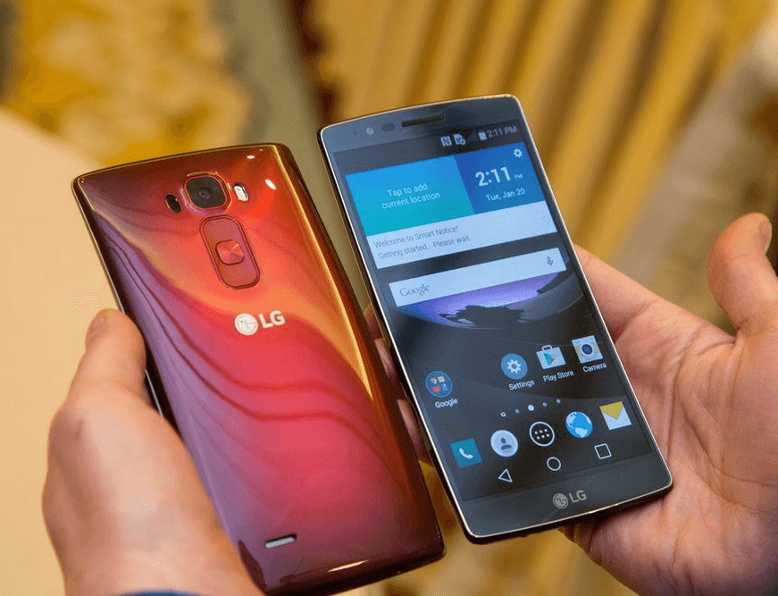 LG G Flex 2 CES 2015 1