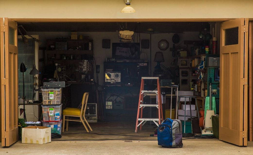 Garage della famiglia di lavori