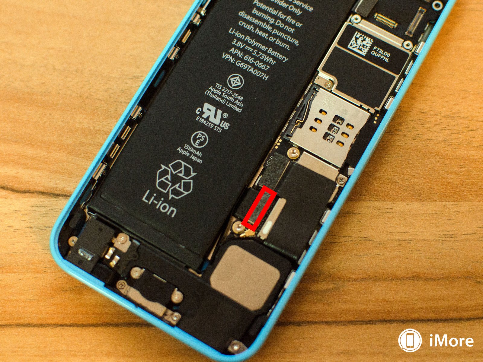 iPhone 5C kaiuttimen vaihto 6