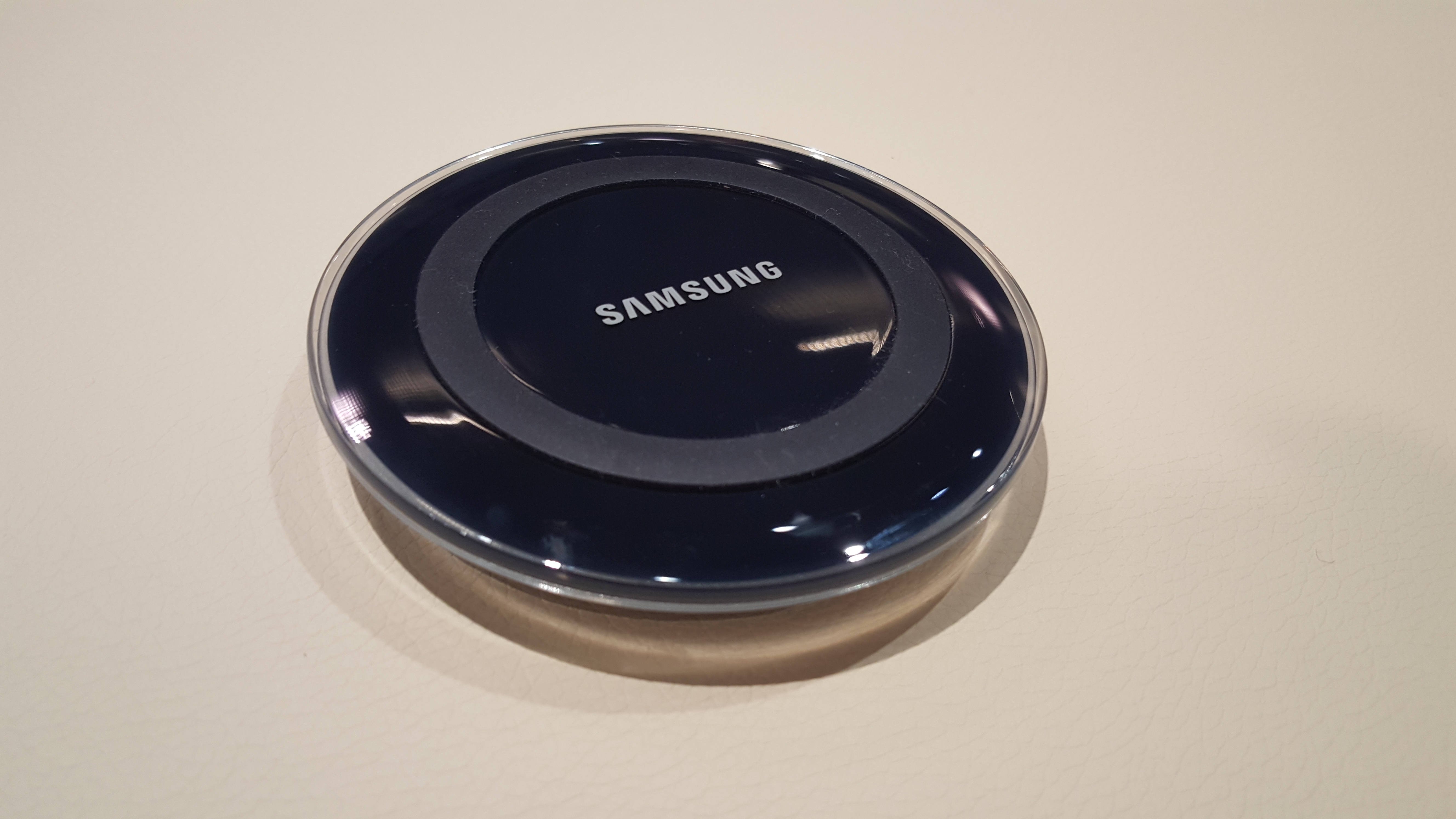 Appareil photo Samsung Galaxy S6 Edge MWC 2015 photo 2