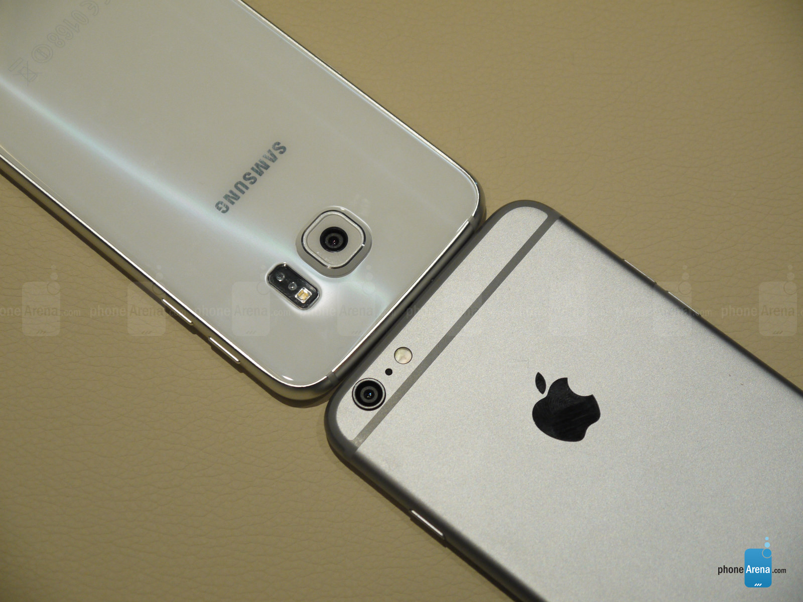 Samsung Galaxy S6 vs iphone 6 Plus 3