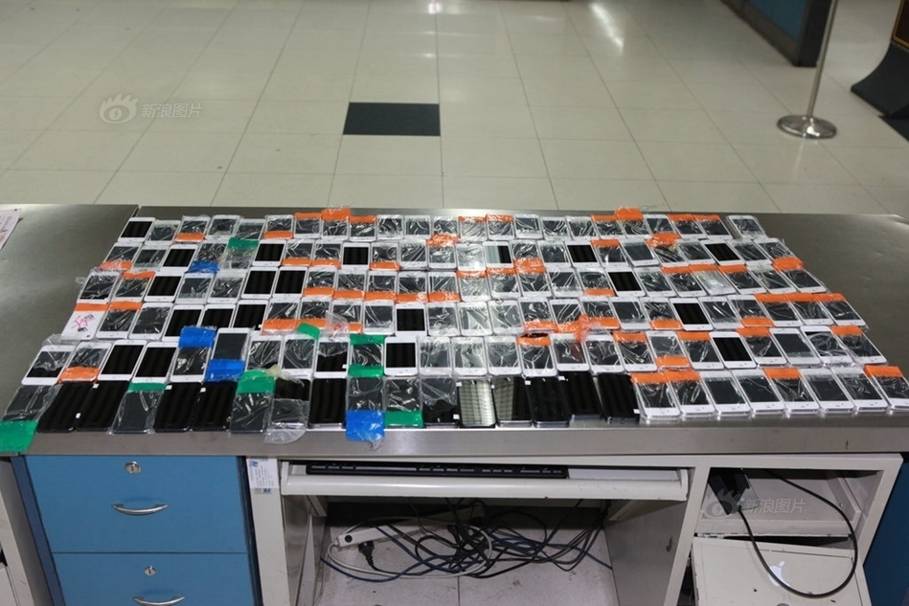 Chinese smuggling iPhone 2