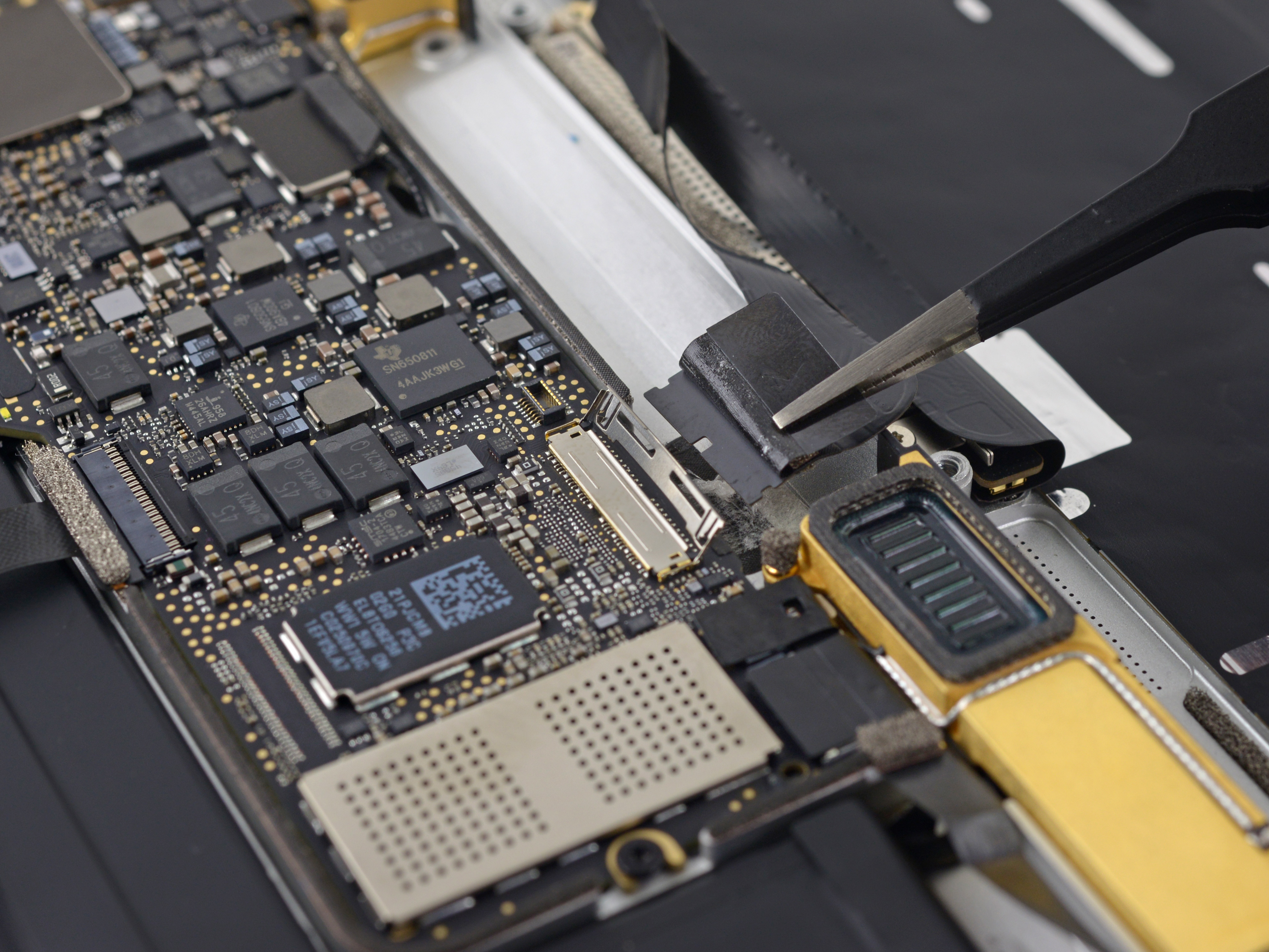 MacBook 12 inch logic board