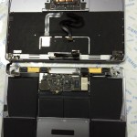 MacBook Air dezasamblat 1
