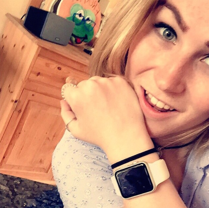 Molly Watt Apple Watch z wadą słuchu