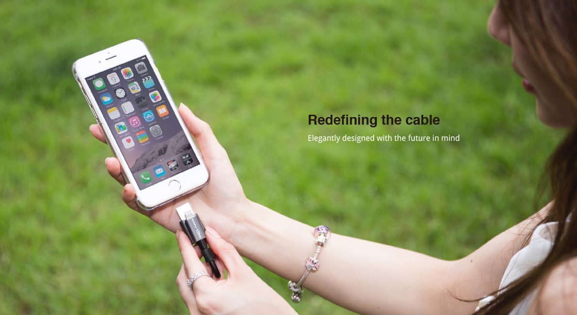 Cablu iPhone 128 GB spatiu stocare