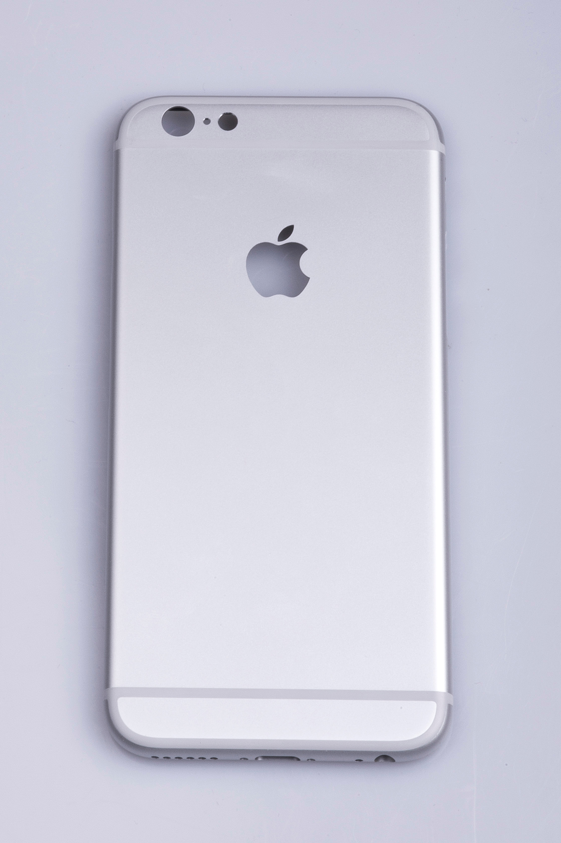 Primele imagini cu iPhone 6S design 4