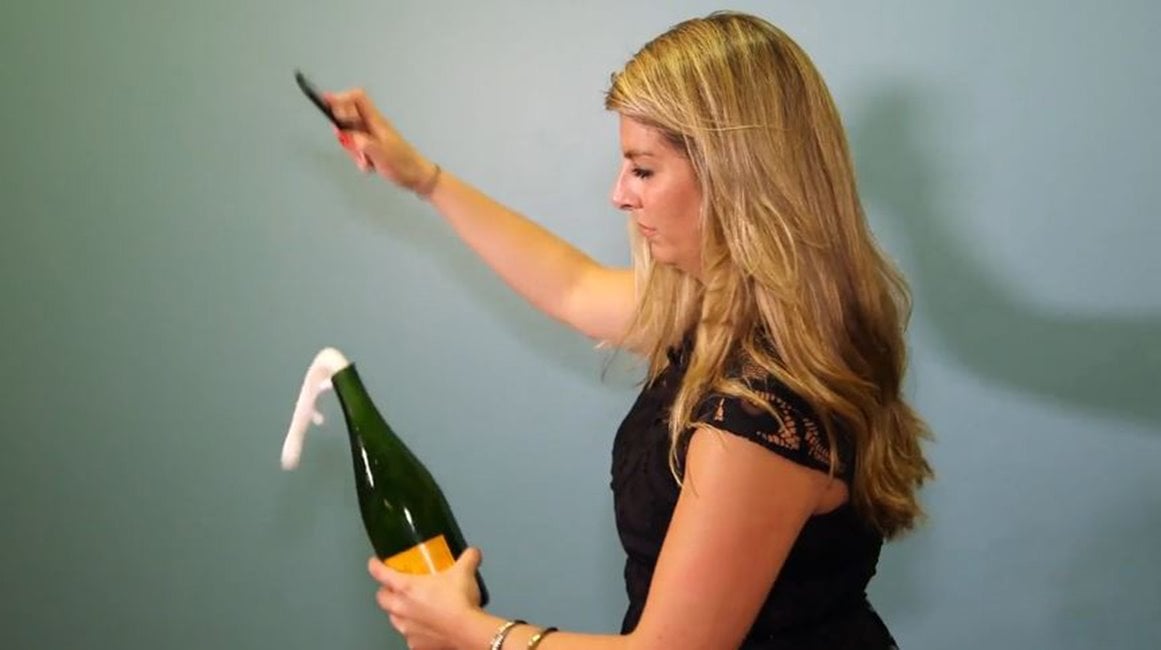 ouvrir une bouteille de champagne iPhone