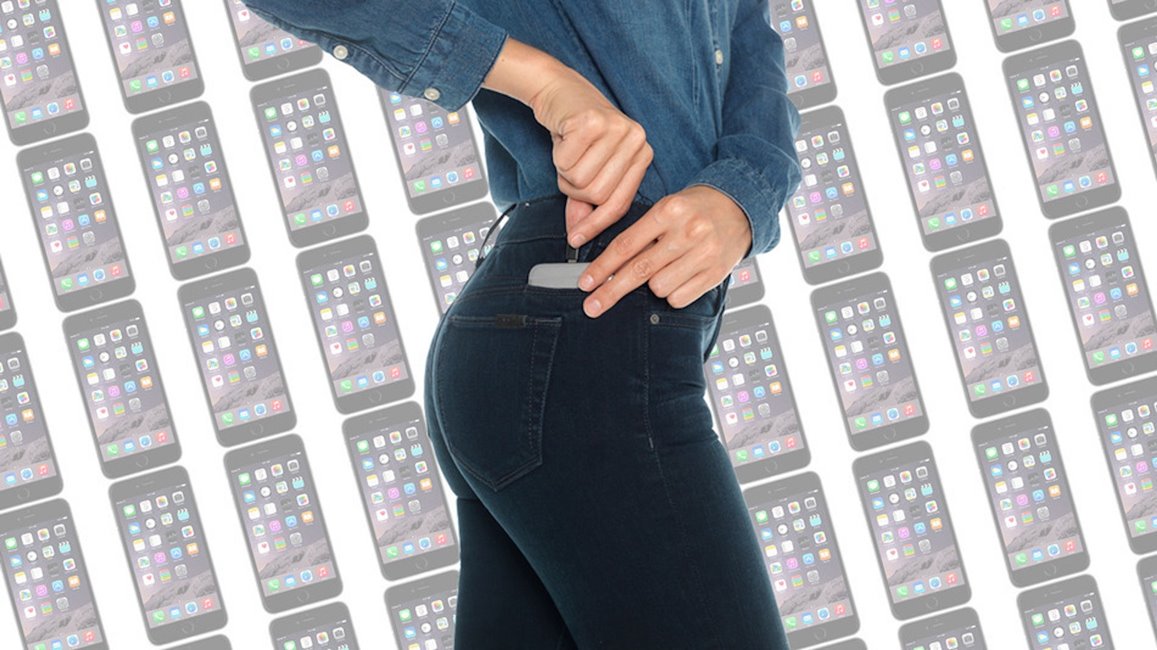 #hello jeans incarca iphone in mers