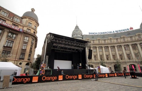 Orange Piata Universitatii