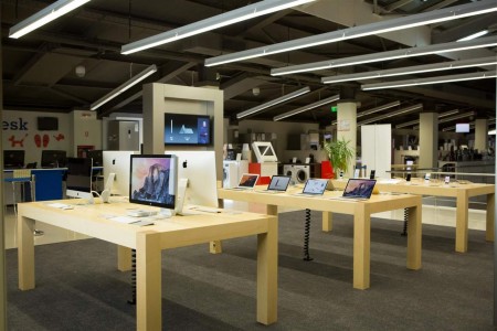 eMAG Apple Shop implicare Apple 1