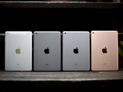iPad Mini 4 vs. iPad Design 1 Tablets