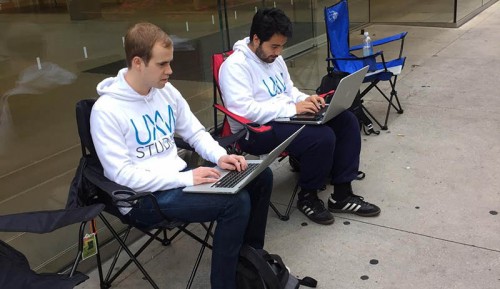 iPhone 6s launch queues Apple Store 2