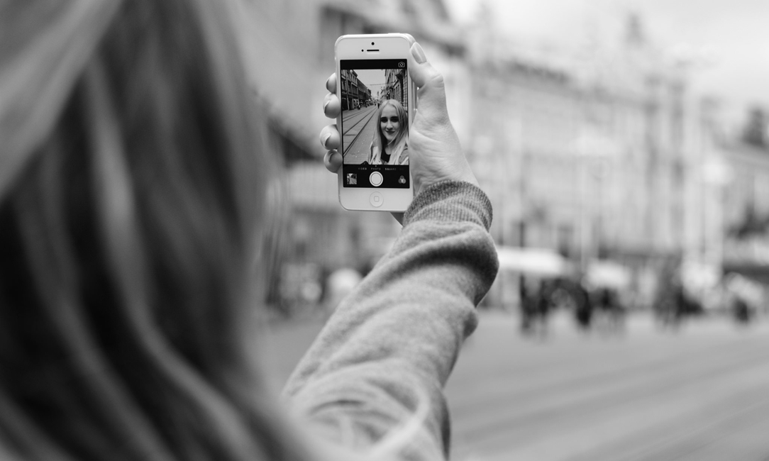 les jeunes ont jugé un selfie nu