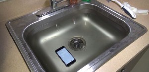 Hur mycket vatten kommer in i iPhone 6S-fodralet