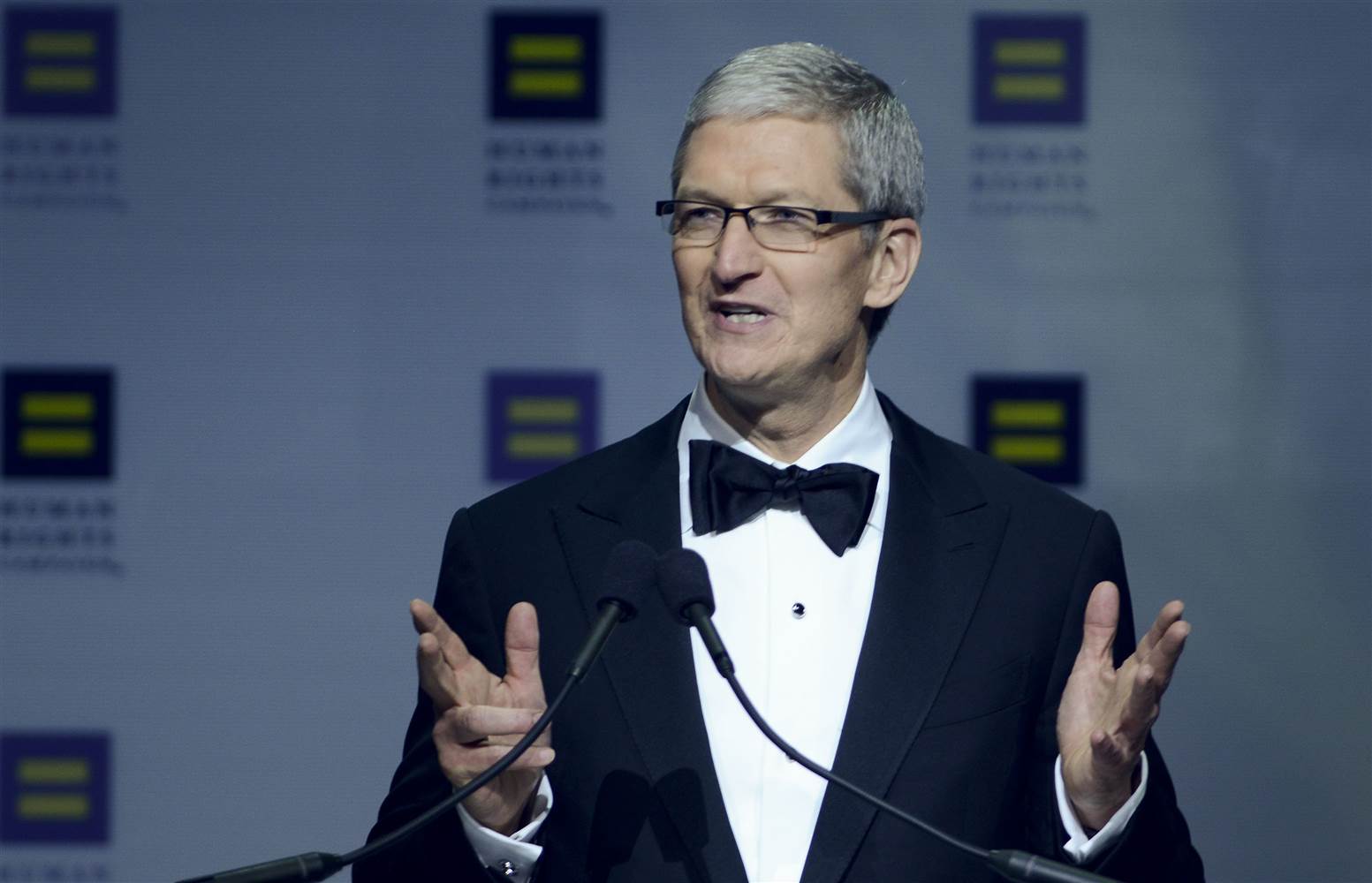 Tim Cook human rights defense
