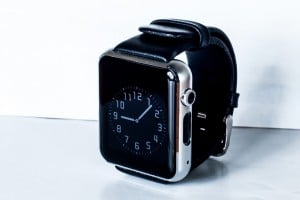 Apple er ved at udvikle en enhed, der ligner Apple Watch