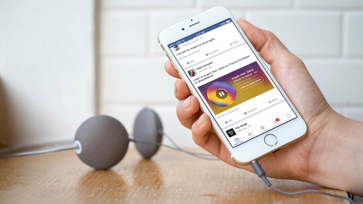 Facebook Apple Muziek Spotify