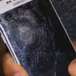 Paris attackerar liv räddade Samsung 1