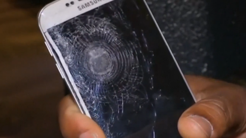 Pariisi hyökkää henki pelastuneeseen Samsung 1:een