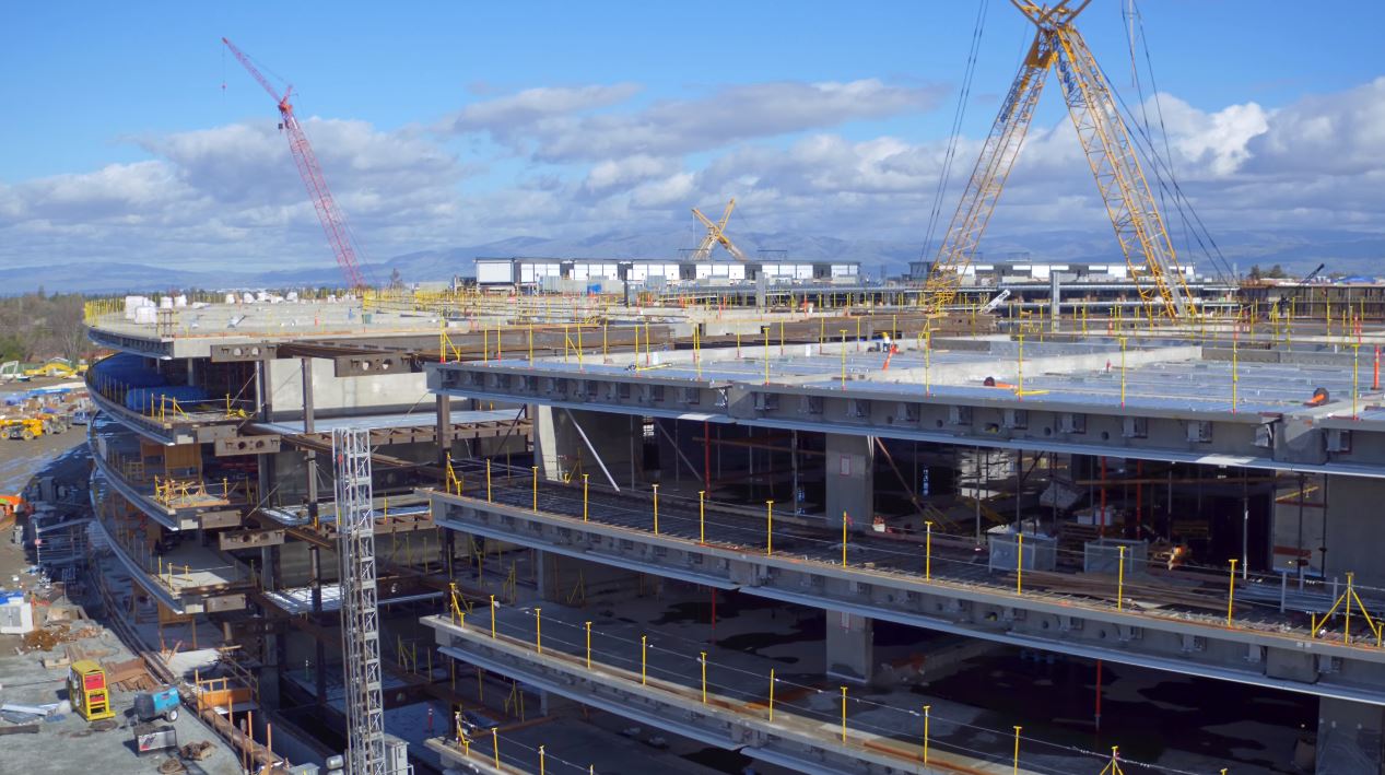 Paneles de cristal Apple Campus 2