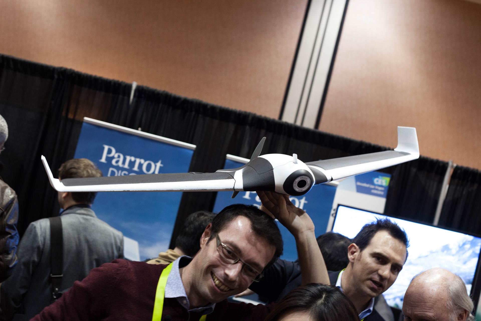 Parrot disco drone airplane