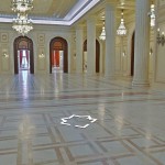 odwiedzić Pałac Parlamentarny