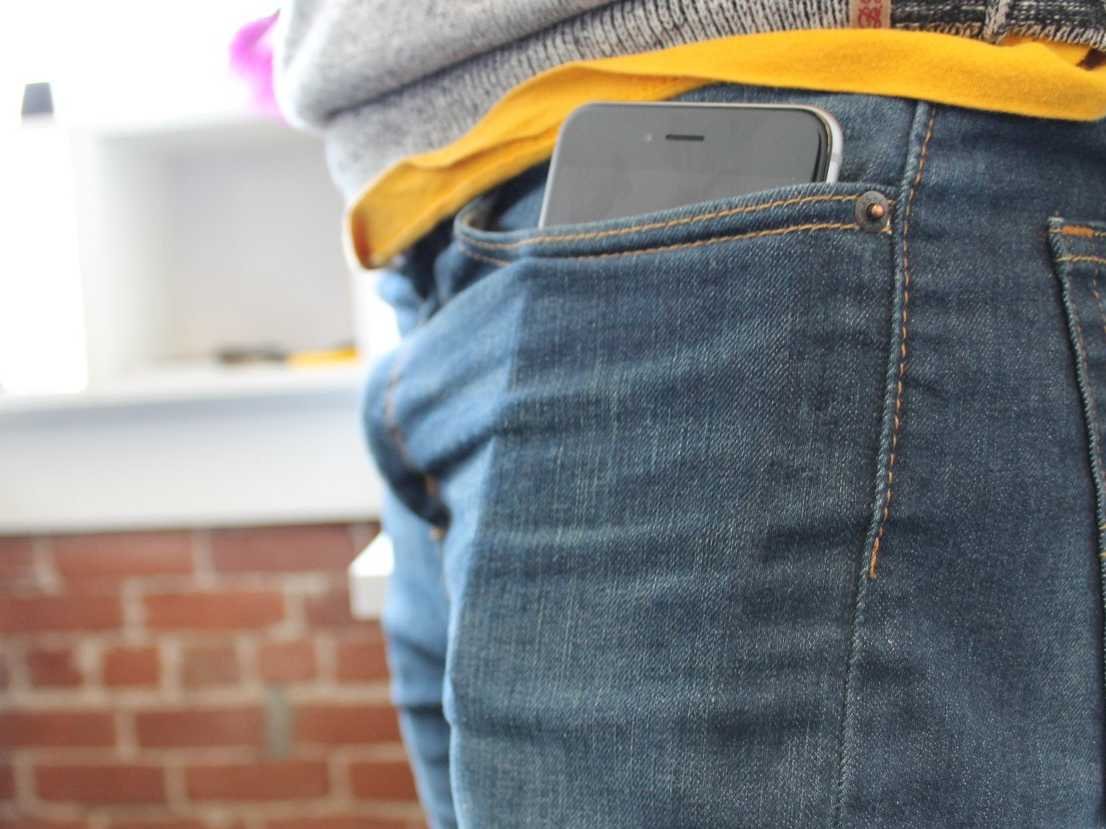 Pantalon de poche iPhone sperme - iDevice.ro