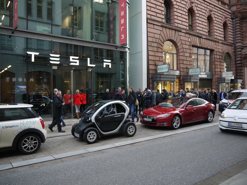 Tesla Model 3 -varausjono 1