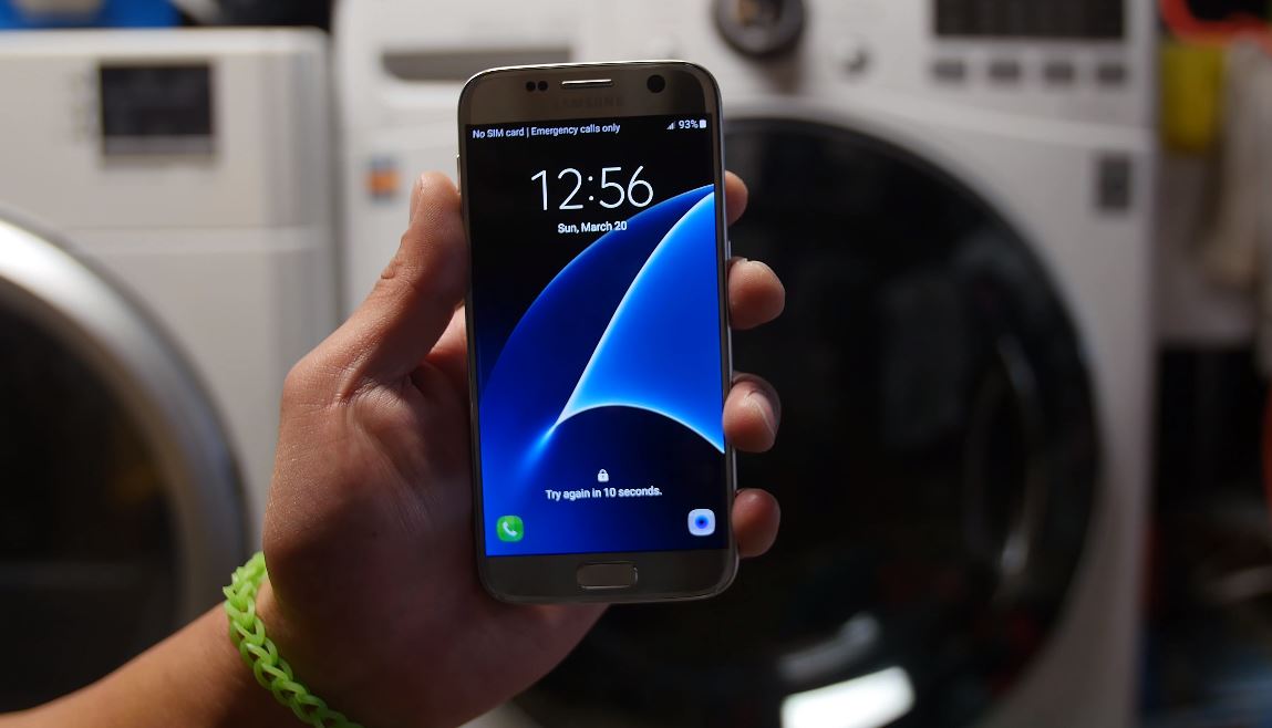 Samsung Galaxy S7 in der Maschine gewaschen