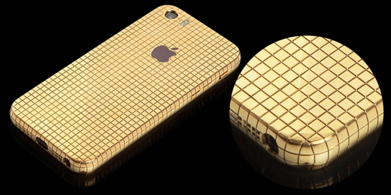iPhone SE chapado en oro