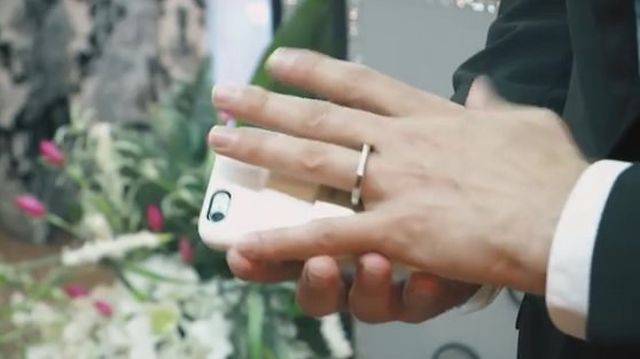 anillo de bodas para teléfono inteligente