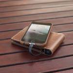 NOMAD slim wallet with external battery