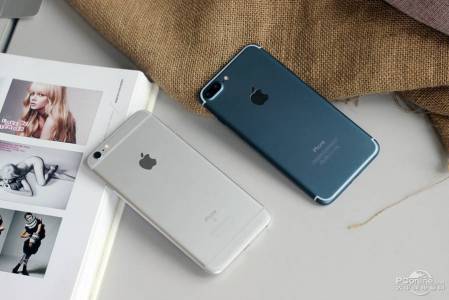 iPhone 7 Plus blå på 5