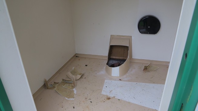 Norwegische gefallene öffentliche Toilette 2