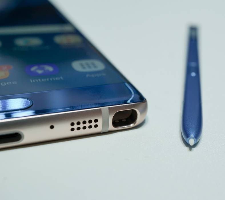 Galaxy Note 7 : explosion d'une voiture sur l'autoroute