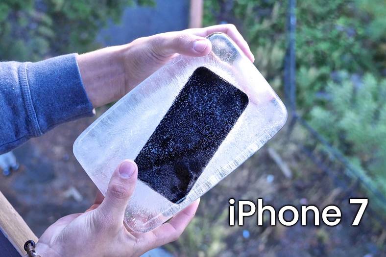 helado de iphone 7 tirado a la basura