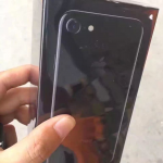unboxing dell'iPhone 7 Jet Black 1