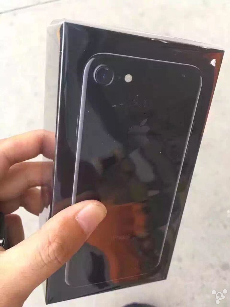 iphone 7 noir de jais déballage 1