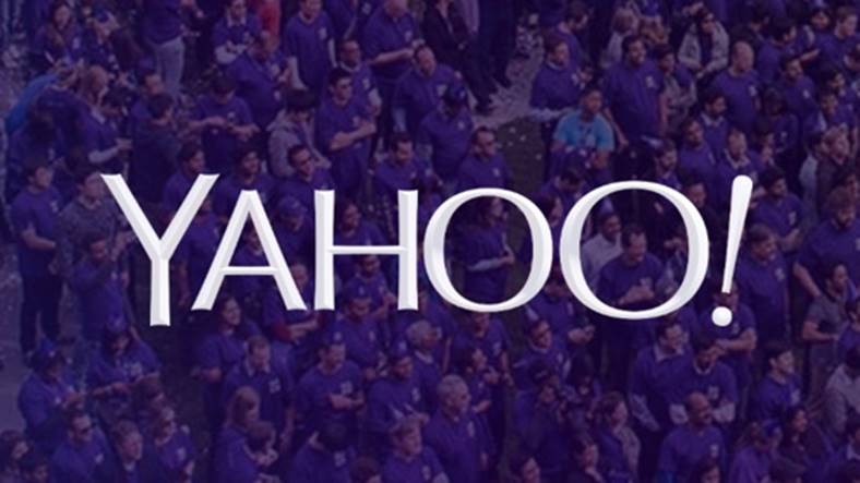 yahoo spart 500 milioane