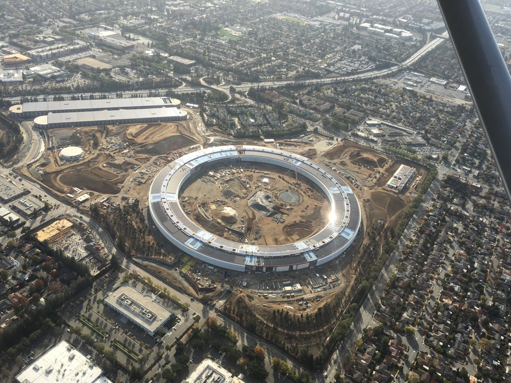 Apple-Campus-2-Air