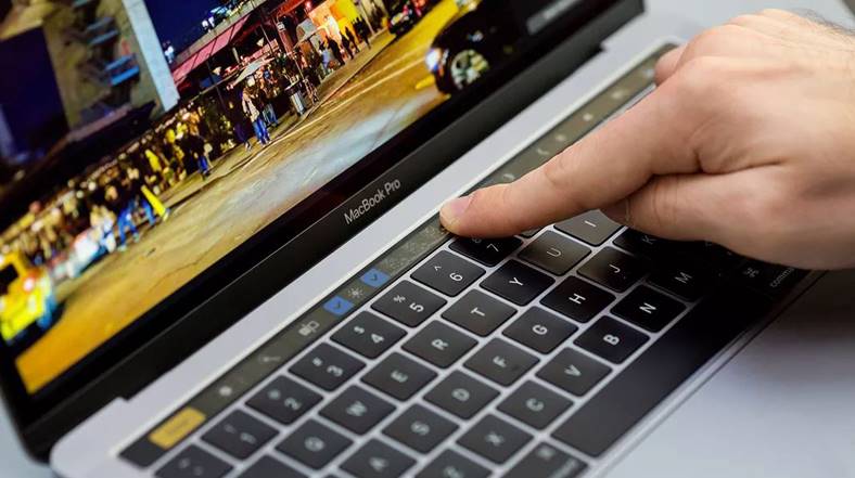 MacBook-Pro-Touch-Bar-Testbericht