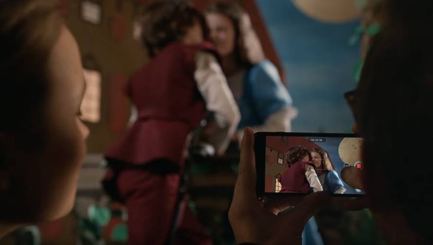 iphone-7-advertisement-romeo-juliet