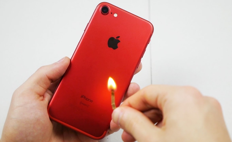 iPhone 7 rot Feuerbeständigkeit