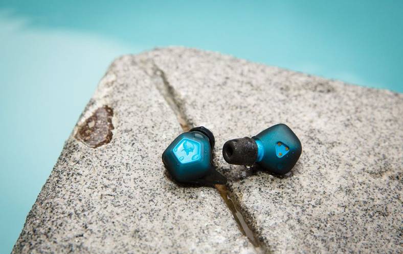 offre sconti sulle cuffie Bluetooth emag