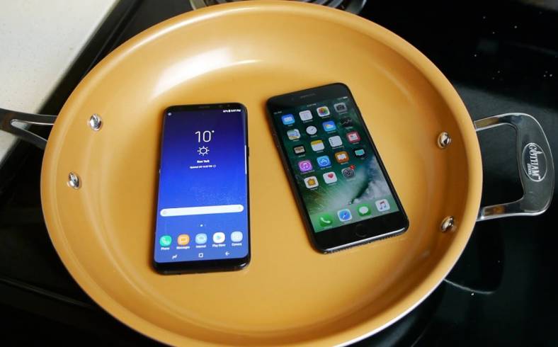 Samsung Galaxy S8 iPhone 7 Plus bouilli