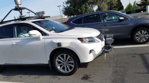 voiture autonome pomme